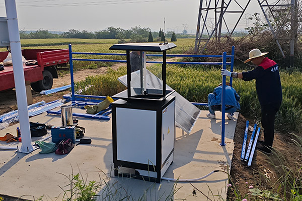 高標(biāo)準(zhǔn)農(nóng)田蟲情測(cè)報(bào)燈圖片2