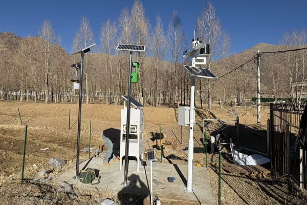 害蟲遠(yuǎn)程實(shí)時(shí)監(jiān)測系統(tǒng)圖片2