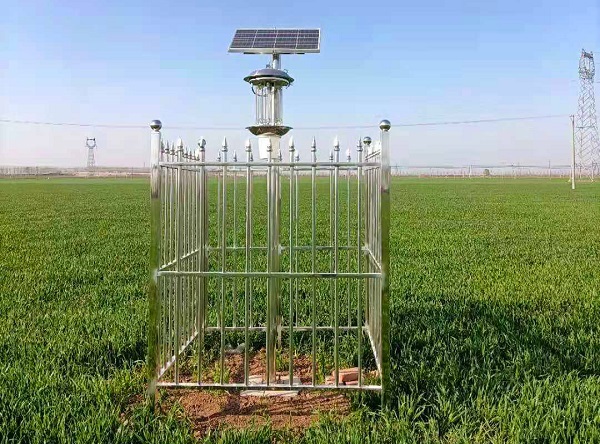 太陽能立桿式殺蟲燈